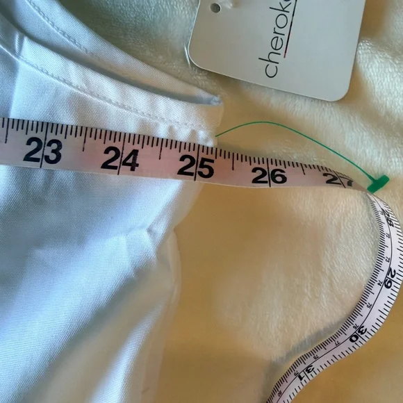 NWT Cherokee Modern Classic White Scrub Vest XL Nurse Medical Uniform - Picture 10 of 11